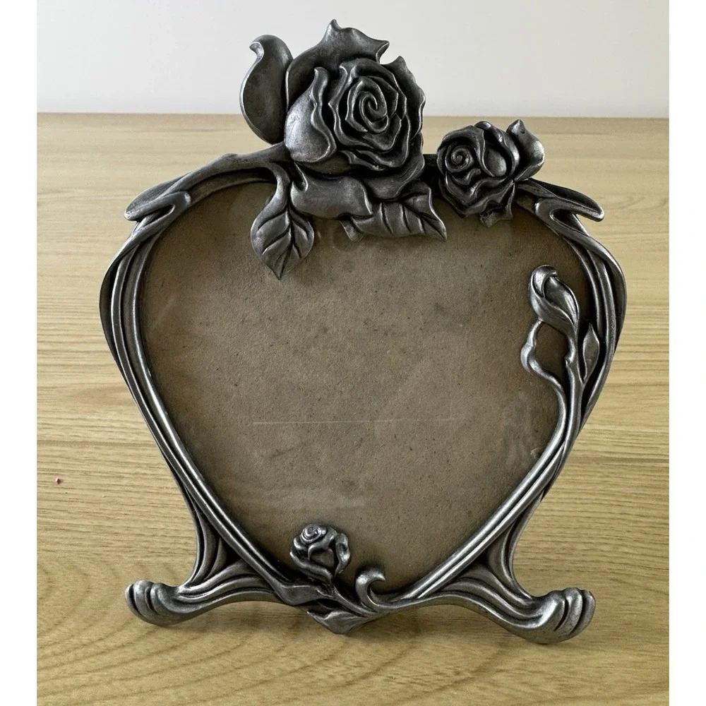 Ornate Silver Tone Heart Picture Frame Raised Roses Victorian Floral Tabletop